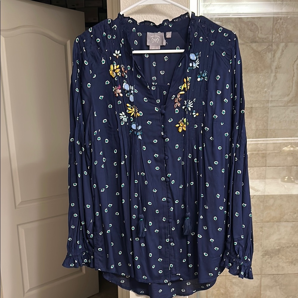 EUC Anthropologie Floral Embroidered Navy Blouse